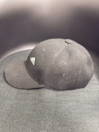 Pack 2 Gorras New Era & Adidas