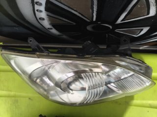 Faros Delanteros Toyota Corolla 2006