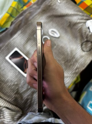 iPhone 16 Pro Max 256GB Dorado