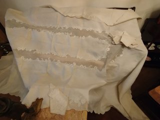Mantel y servilletas bordados beige bordado a mano