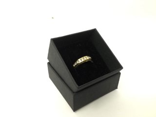 E461094-0 Anillo Oro 18K Con Diamante