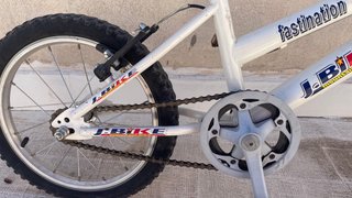 Bicicleta infantil J-Bike+Ruedines