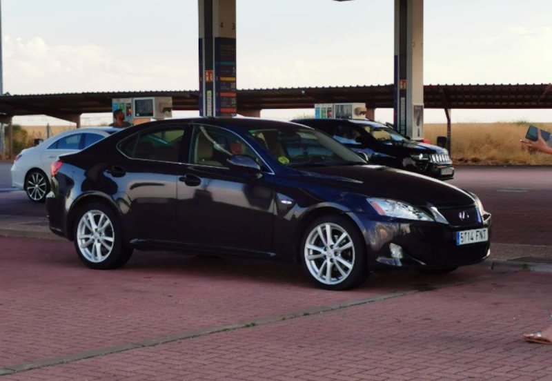 Lexus IS 2007 - foto 1