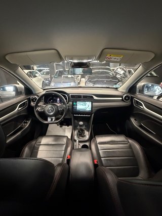 MG ZS 2023