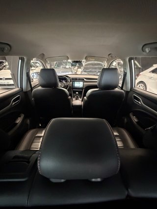 MG ZS 2023