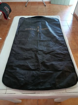 2 Fundas para trajes CH y Roberto Verino