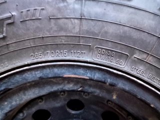 4 Ruedas 265/70 R15 Toyo