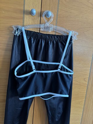 Conjunto deportivo talla S con sujetador y legging
