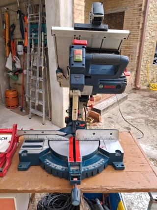 Sierra Ingletadora Bosch Profesional