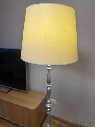 Lampara de pie madera plata