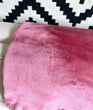 Manta sofá terciopelo rosa 184x71 plaid flecos
