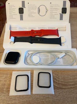 Apple Watch SE 44mm GPS + Cellular