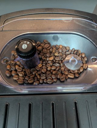 Cafetera Krups Essential EA81 LCD