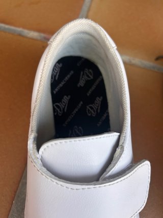 Zuecos Dian Talla 37 y 39 Blancos