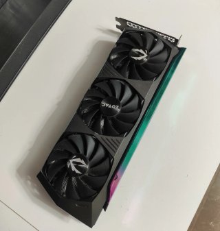 Zotac RTX 3070 Ti AMP Holo 8GB