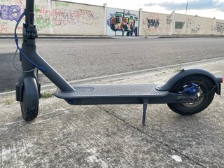 Patinete Eléctrico Xiaomi Mi Electric Scooter 3