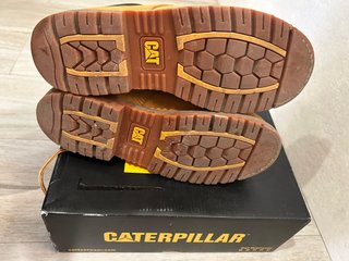 Botas Caterpillar Second Shift Beige