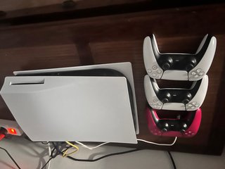 Consola PS5 con 3 mandos