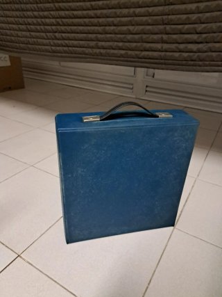 Máquina de escribir Olivetti Dora
