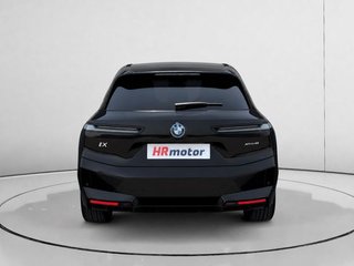 BMW iX xDrive40 240 kW (326 CV)
