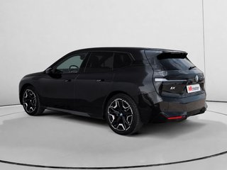 BMW iX xDrive40 240 kW (326 CV)