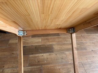 Tavolo da pranzo in legno massello IKEA