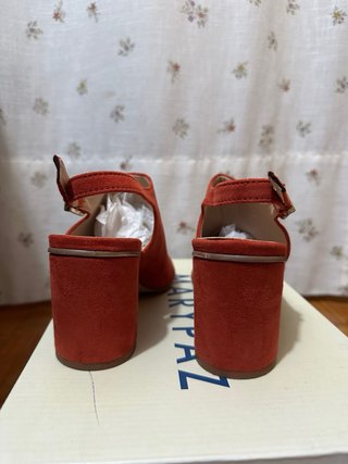 Sandalias tacón ante rojo teja semi-abiertas