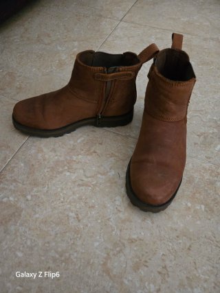 Botines de piel marrones