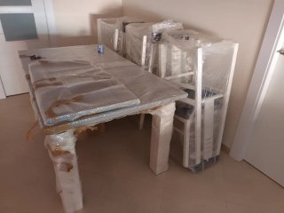 Mesa grande de madera con tabla ampliable