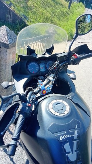 Suzuki V-Strom negro ABS