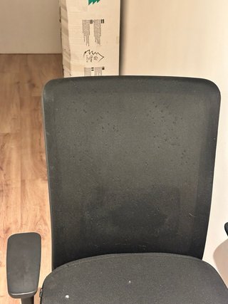 Silla de oficina negra