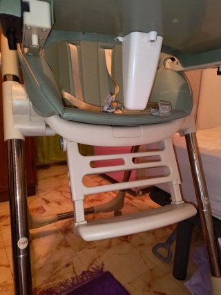 Trona de bebé en perfecto estado