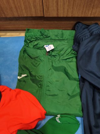 Lote 6 prendas deportivas JOMA Talla XL