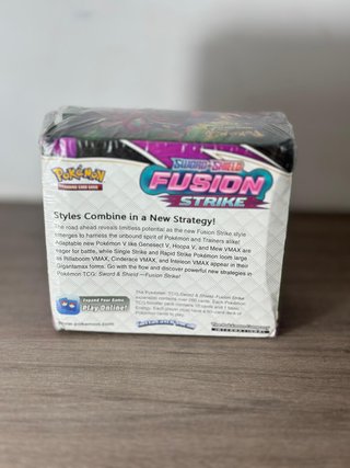Pokemon Espada Escudo Golpe Fusion Caja