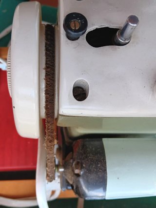 Máquina de coser Alfa 482 eléctrica con maletín