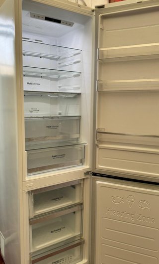 FRIGORÍFICO LG COMBI NO FROST EN BLANCO