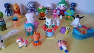 Lote de 23 figuras de colección