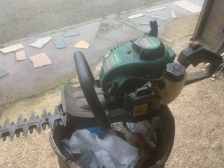 Cortasetos gasolina Powerplus