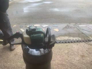 Cortasetos gasolina Powerplus