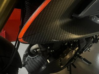 QJMotor SRK 125S Moto Naked Negra i Taronja