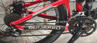 Bicicleta de Montaña Giant Roja y Negra