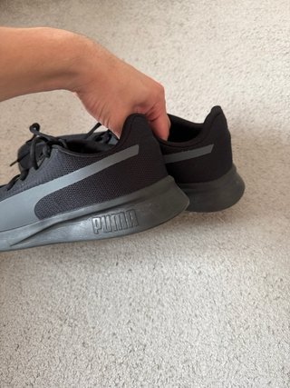 Zapatillas Puma Negras y Grises