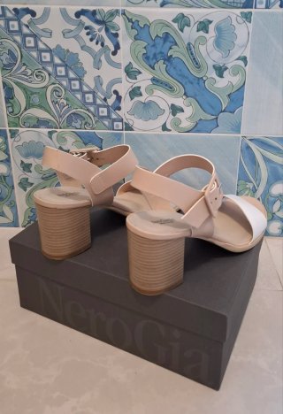 Sandali NeroGiardini Pelle Bianco/Nude Tg 40