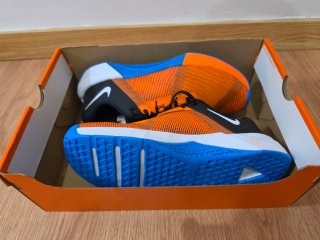Nike Metcon 10 T42 Naranja y Azul
