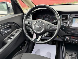KIA Carens 2015 UNICO DUEÑO 7 plazas PEGATINA C