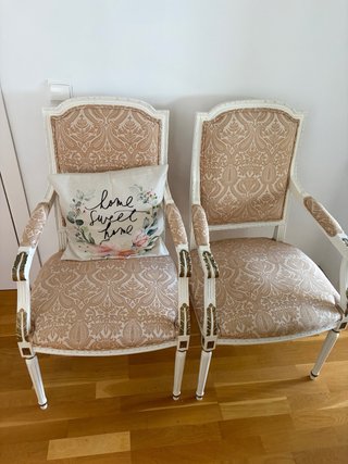 Sillón Vintage Diseño Tapizado Beige y Dorado