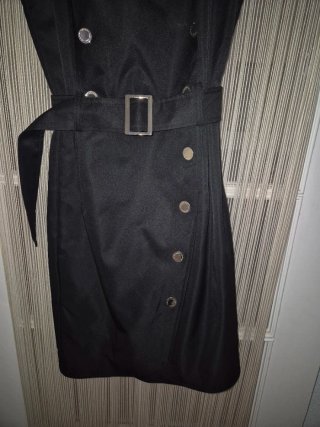 Vestido negro Morgan con cinturón