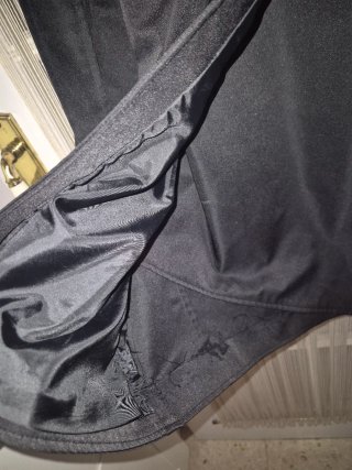 Vestido negro Morgan con cinturón