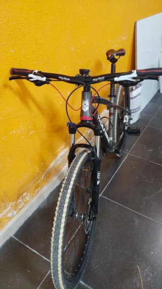 Bicicleta de carretera Perfection Negra