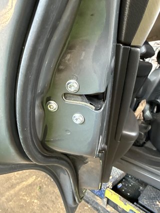 CERRADURA PUERTA TRASERA IZQUIERDA Chevrolet Epica (2006->)